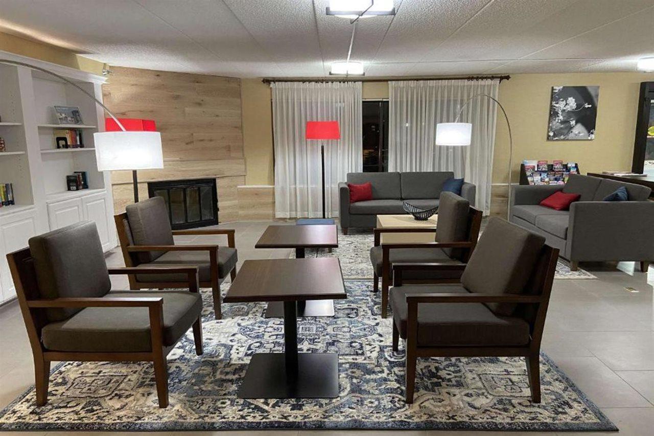 Hotel Wingate By Wyndham Lincoln Airport East Zewnętrze zdjęcie
