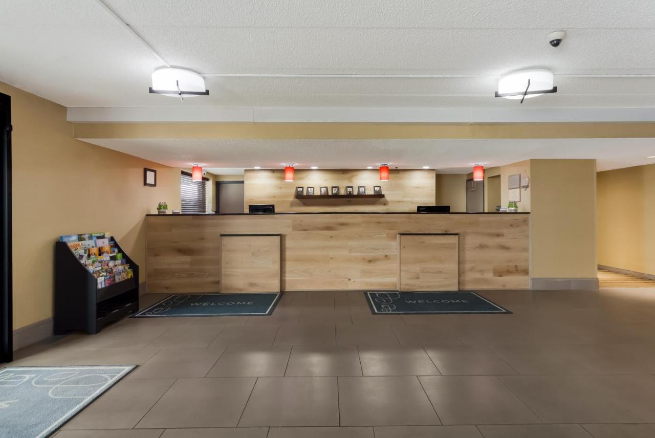 Hotel Wingate By Wyndham Lincoln Airport East Zewnętrze zdjęcie