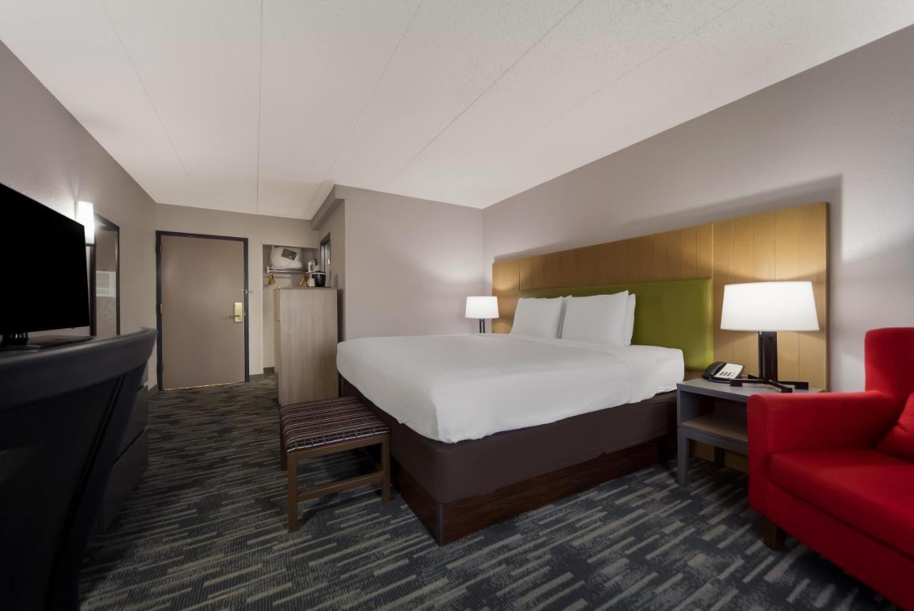Hotel Wingate By Wyndham Lincoln Airport East Zewnętrze zdjęcie