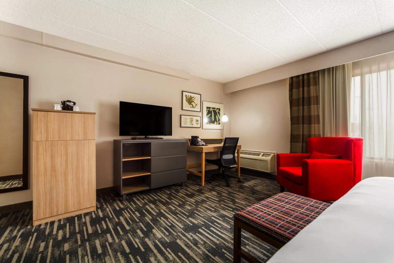 Hotel Wingate By Wyndham Lincoln Airport East Zewnętrze zdjęcie