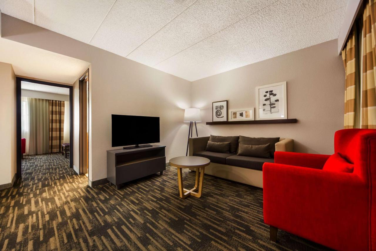 Hotel Wingate By Wyndham Lincoln Airport East Zewnętrze zdjęcie