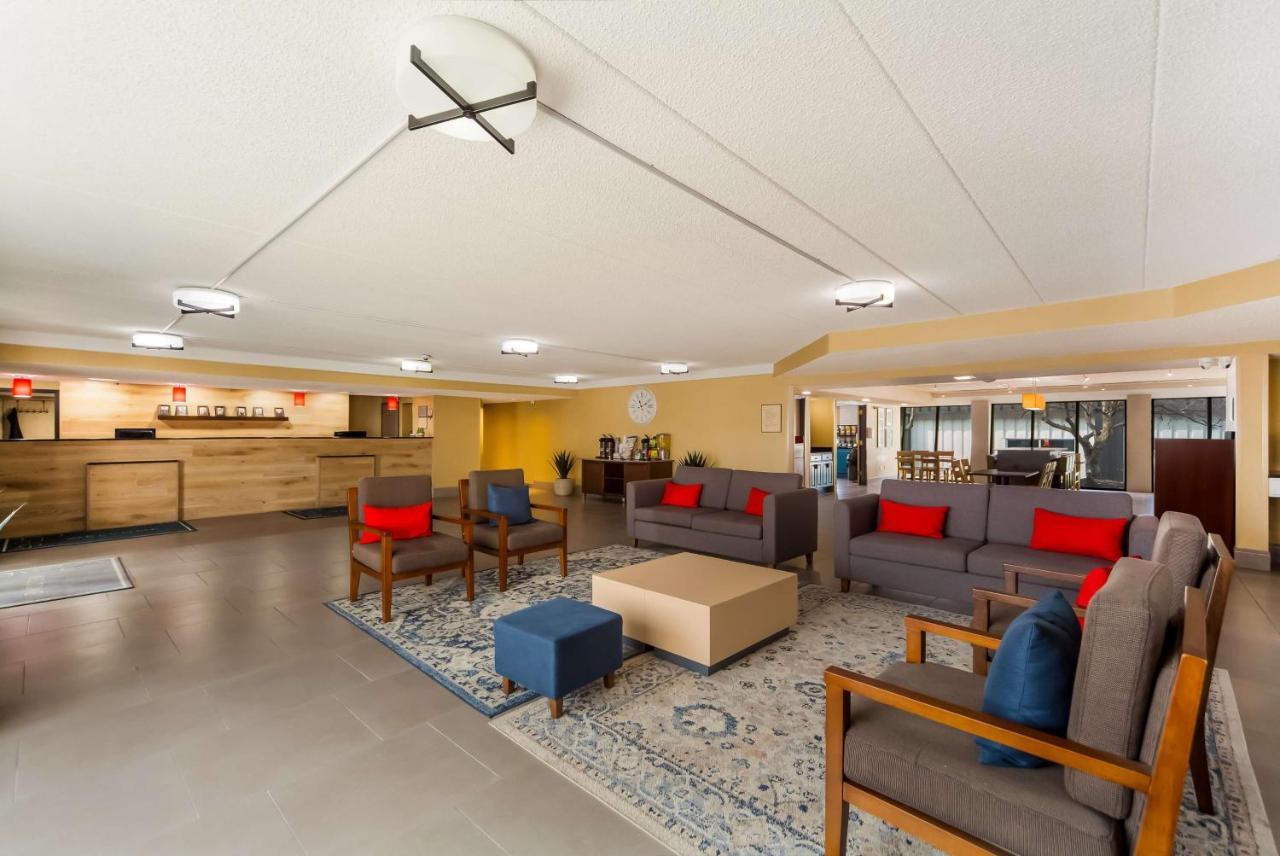 Hotel Wingate By Wyndham Lincoln Airport East Zewnętrze zdjęcie