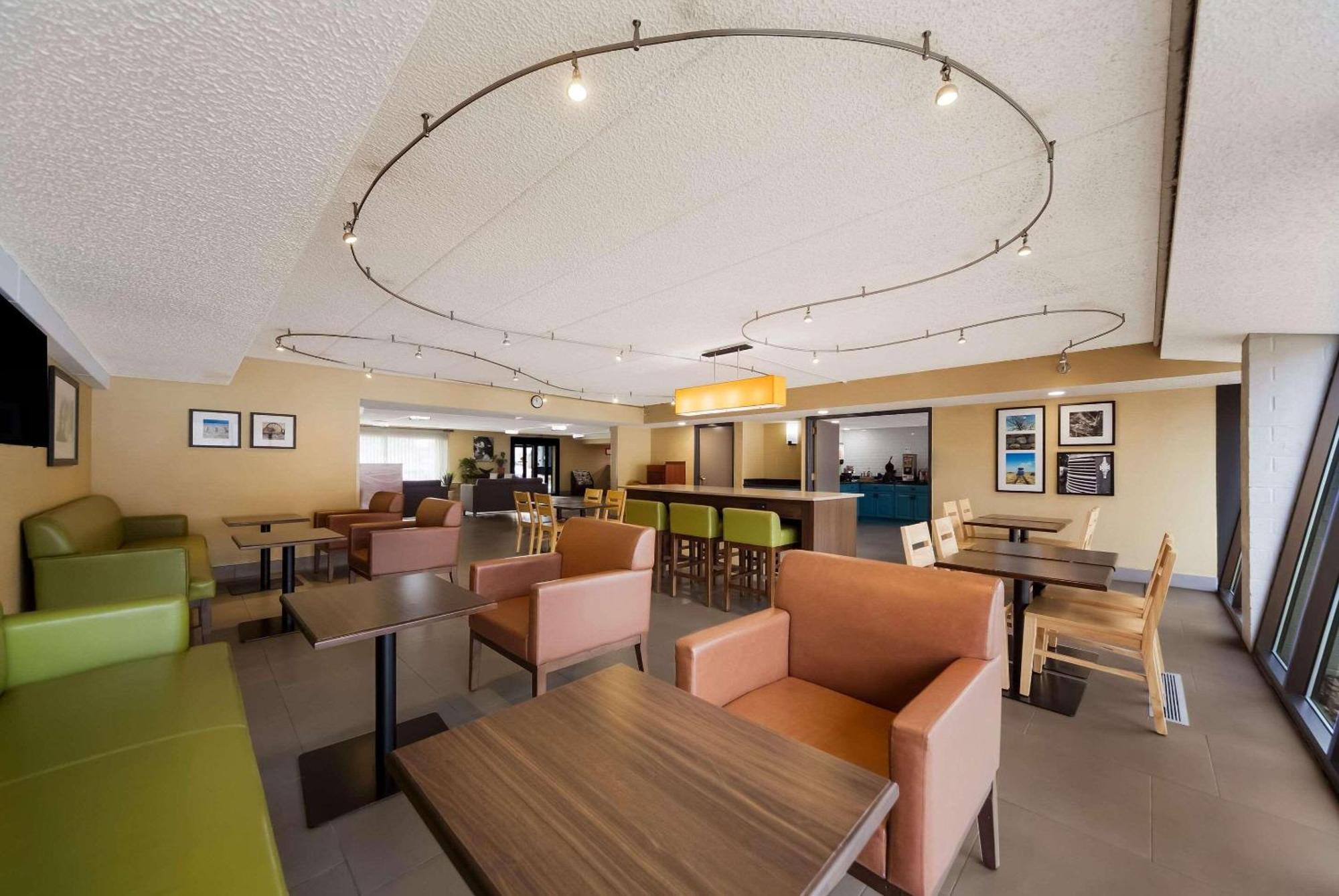 Hotel Wingate By Wyndham Lincoln Airport East Zewnętrze zdjęcie